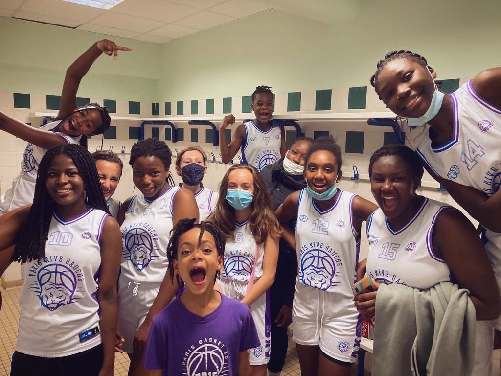 Équipe de basket-ball jeune maillot sublimé matchs